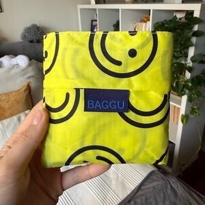BAGGU Standard Size Neon Yellow Smiley Bag NWOT